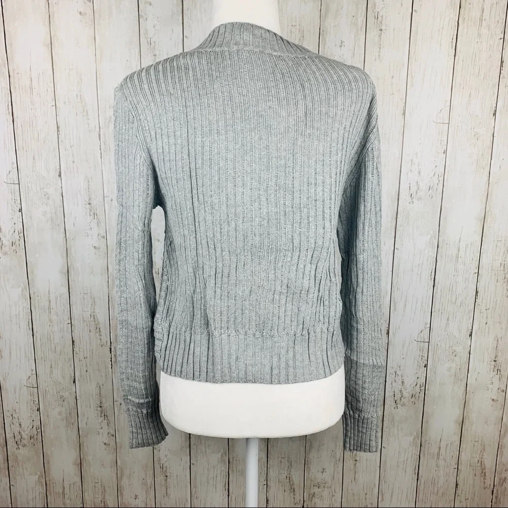 🔥HOT CHIC🔥Sexy V-Neck Twist Front Crop Sweater Gray M/L NWT - Picture 6 of 7